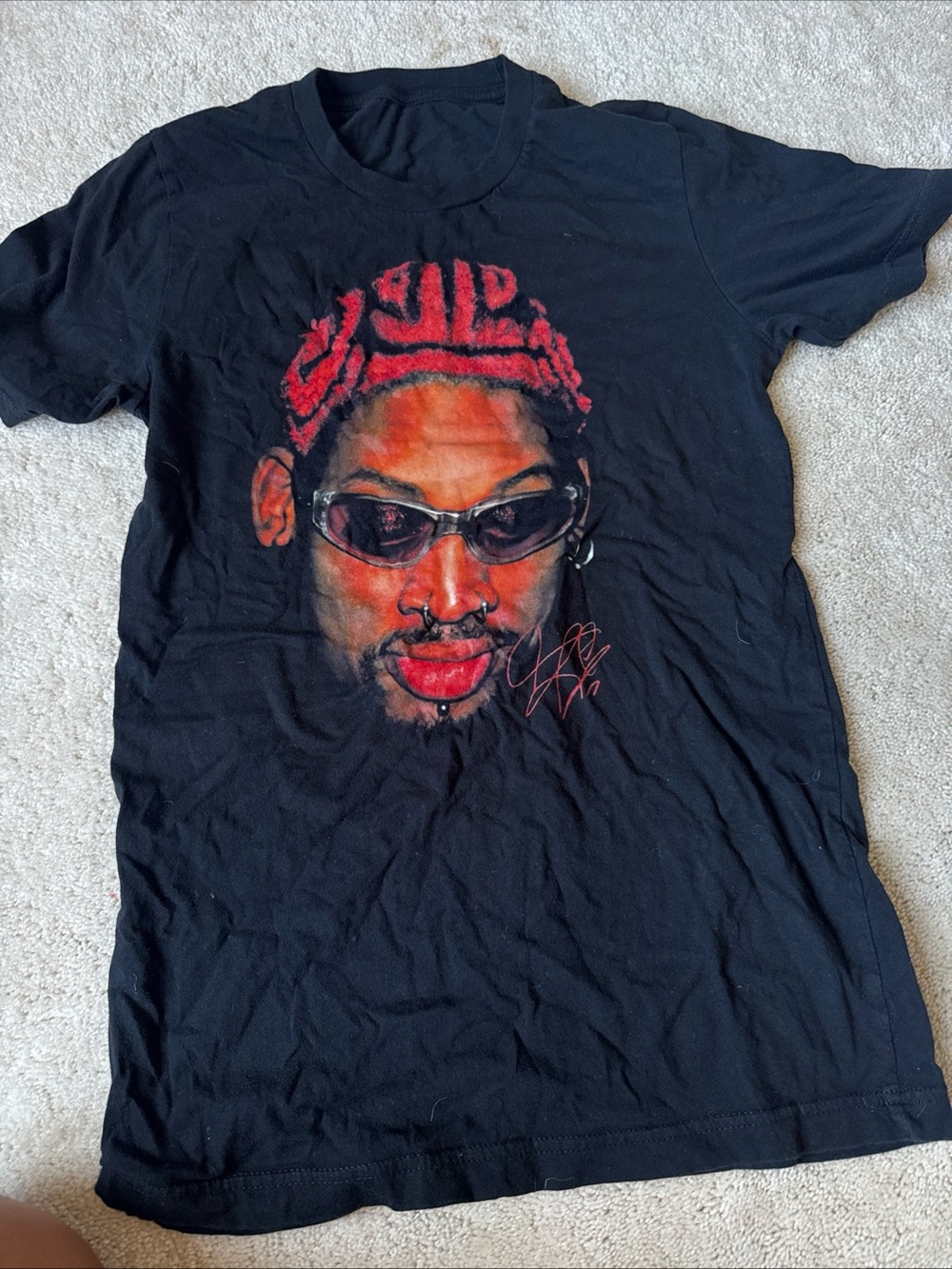 Black Graphic Men’s T-Shirt with Red Accent Dennis Rodman Chicago Bulls NBA